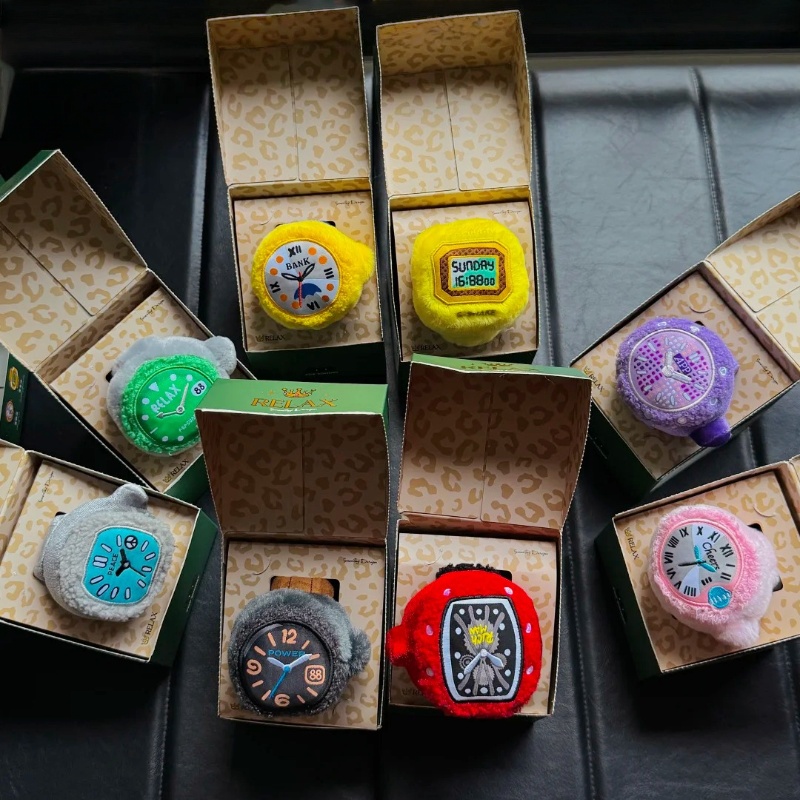 In Stock Pop Sunday Plush Rela - Jewelry Box With Watches ulasan dan harga